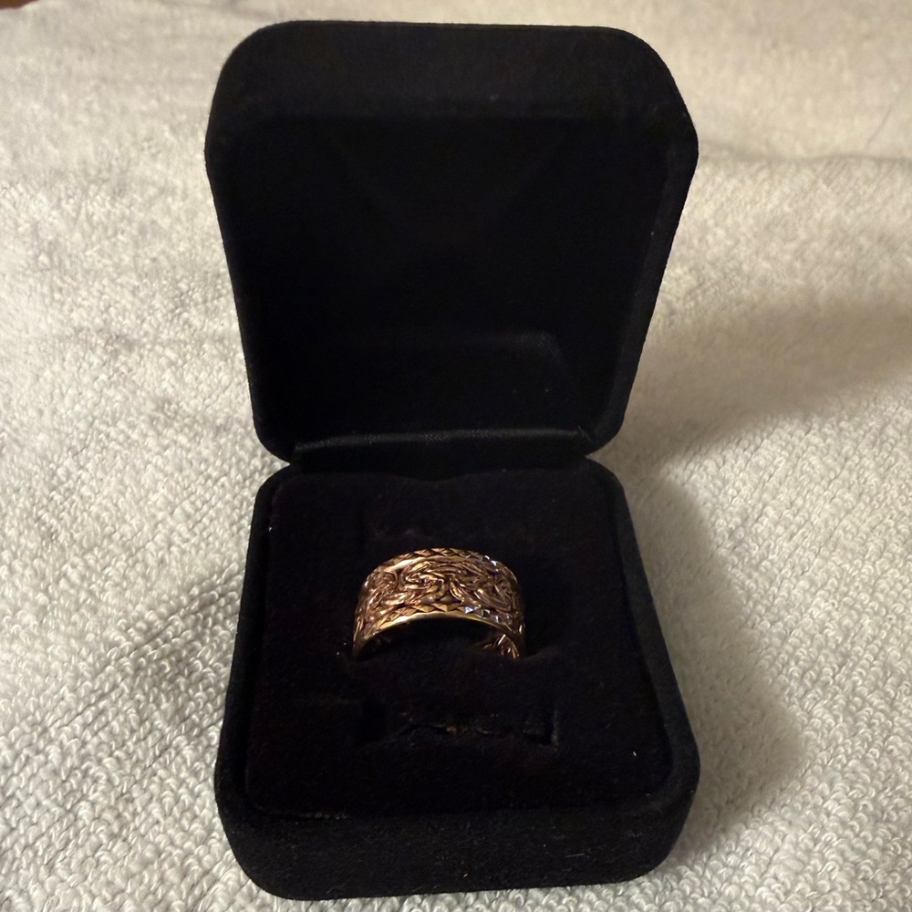 10 K Rose Gold Byzantine Pattern Band
